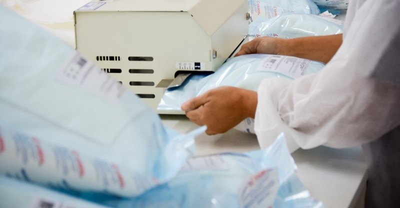 Produtos Estéreis e Não Estéreis Produtos Estéreis e Não Estéreis